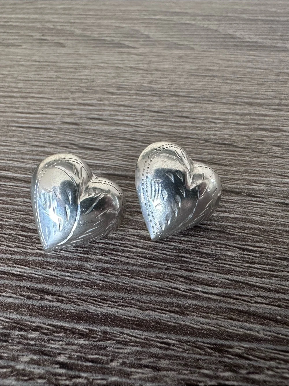 Vintage Sterling Silver Puffy Etched Pierced Heart Earrings 925